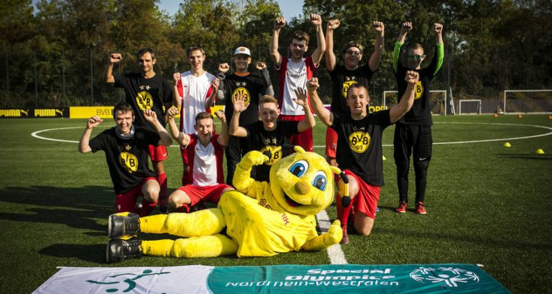 Konkret werden! Special Olympics zu Gast bei der BVB Evonik Fußballakademie